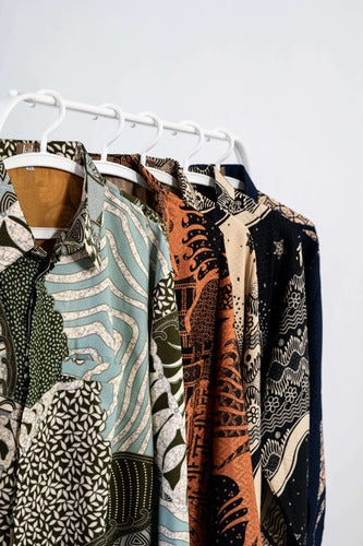 batik hanging img.jpg__PID:d852b84f-ccb7-422e-b45c-0f4aede770cd