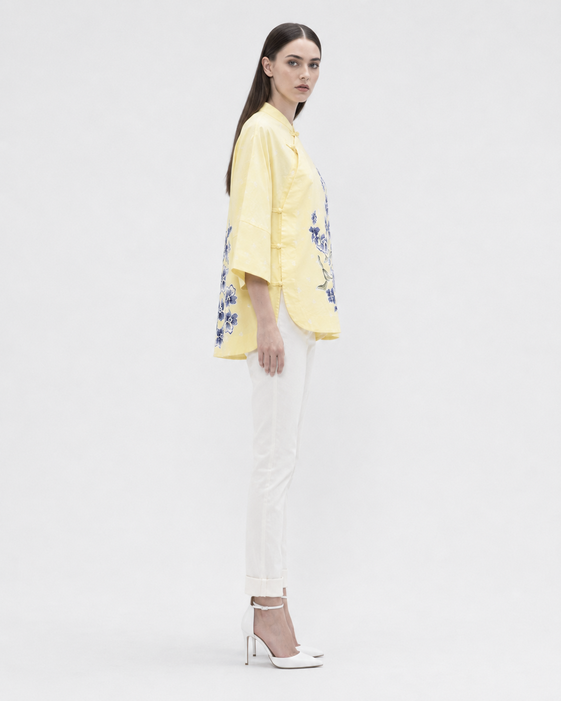 Women’s Batik Frog Button Oversized Top – Prosperity in Bloom